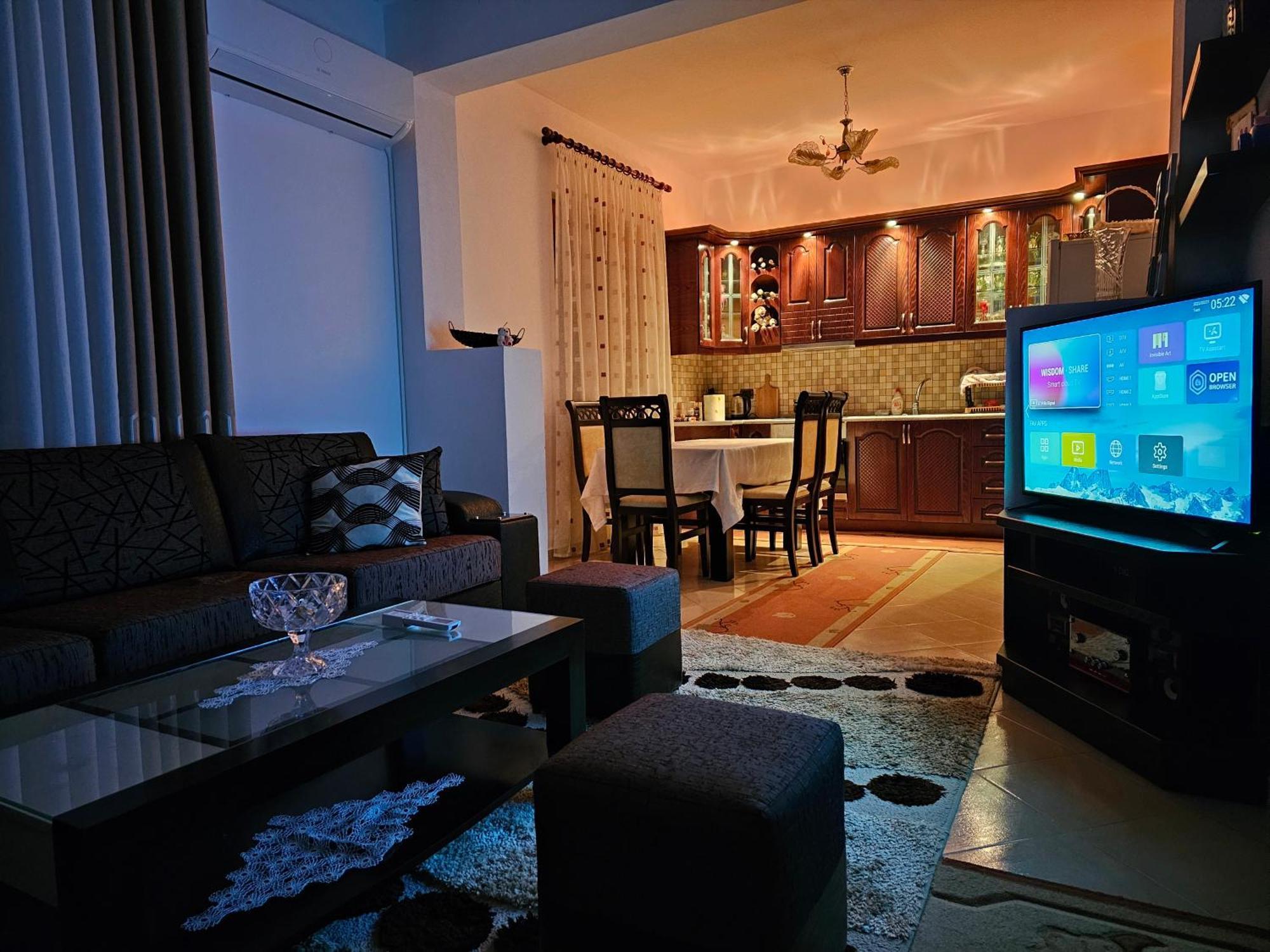 בראט Guesthouse Iljaz מראה חיצוני תמונה